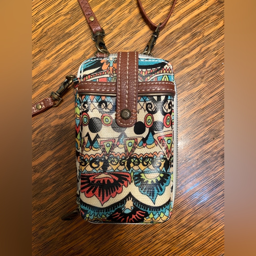 Sakroots wallet wristlet crossbody purse